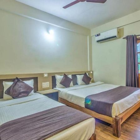 Baga Beach Paradise Hotel Esterno foto